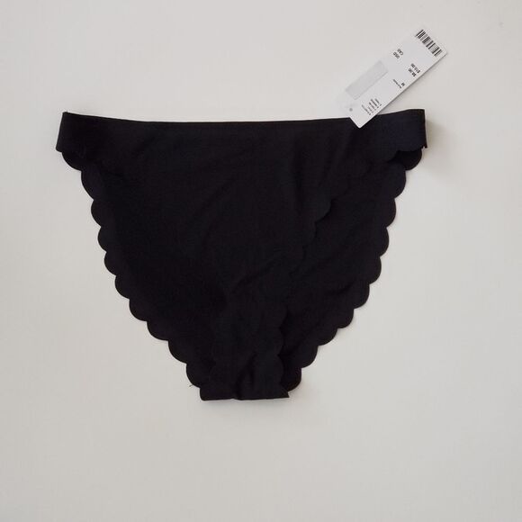 Urban Outfitters Set of 8 Panties - Picture 6 of 9